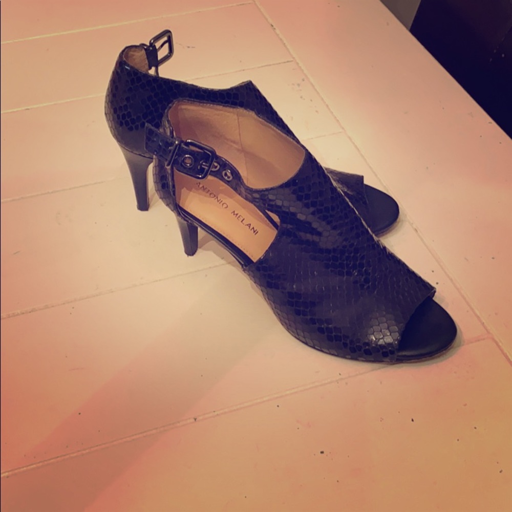 Open toe ankle booties